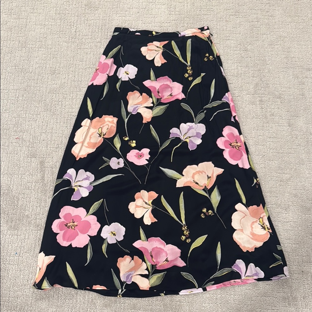 NWT: Saks Fifth Avenue floral dress, size 10